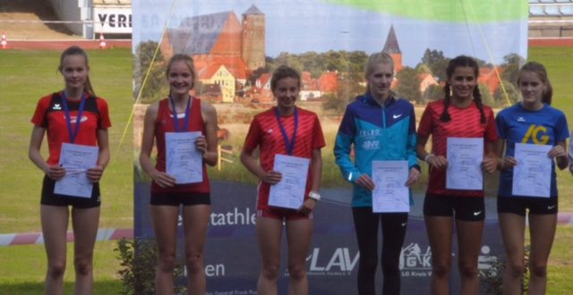 LM Einzel U16 & U20:     Stina Ackermann überrascht mit Platz 2 über 800m